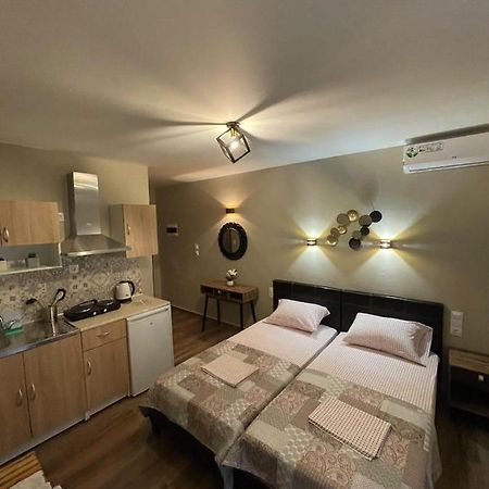 Villa Rafailia Олімпіакі-Акті Екстер'єр фото